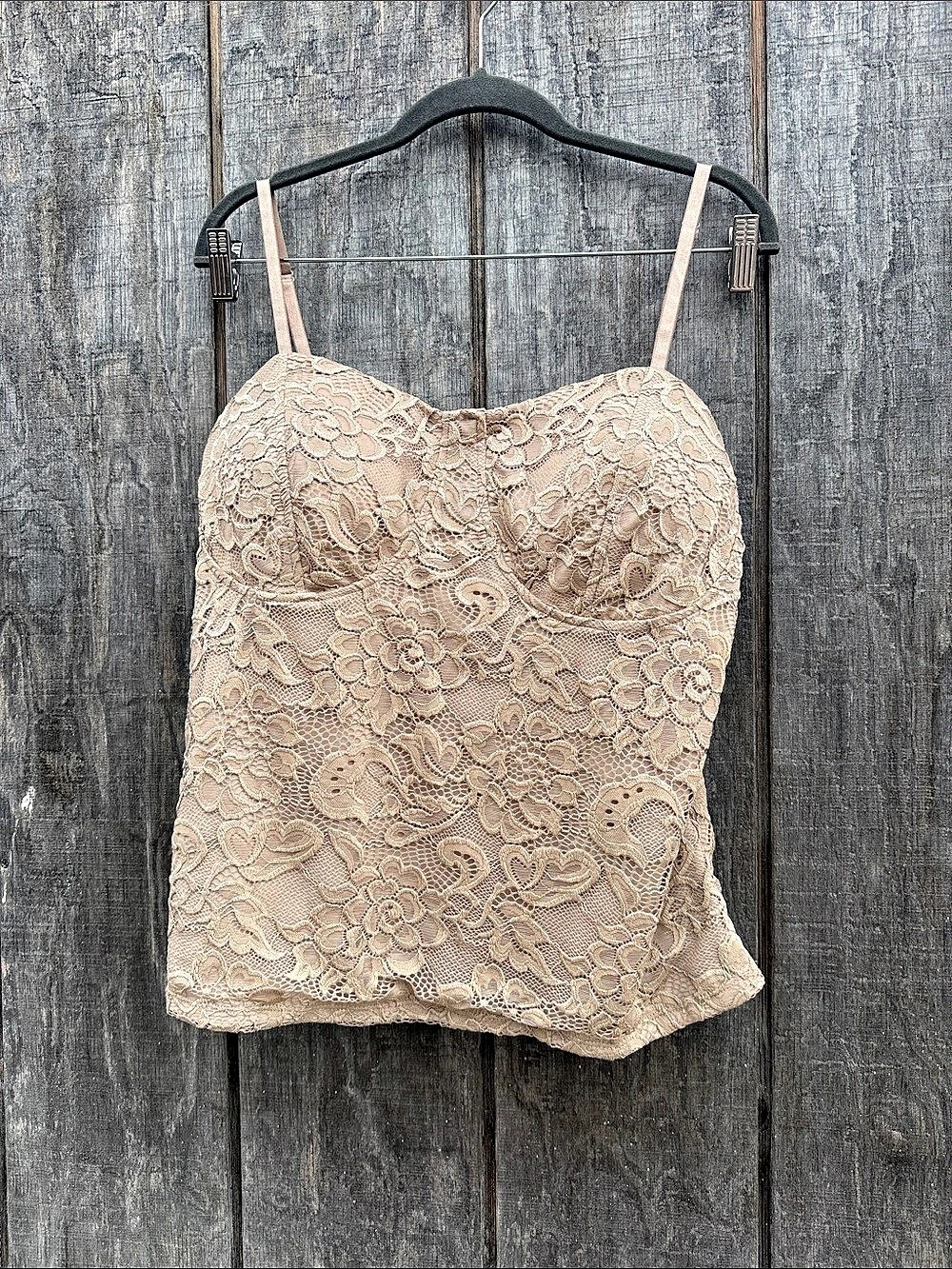Haute Fox Woman’s Floral Lace Camisole in Champagne Faux Underwire Size 3X